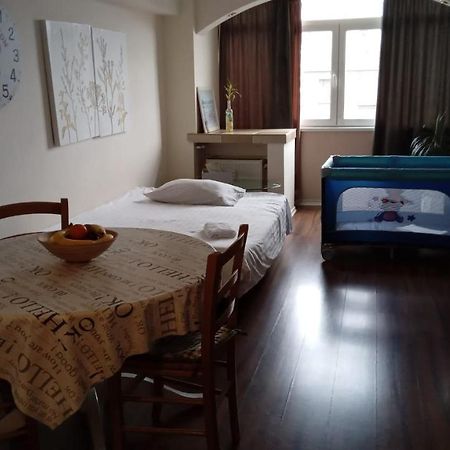 Eva Twin Apartments Bukares Bagian luar foto