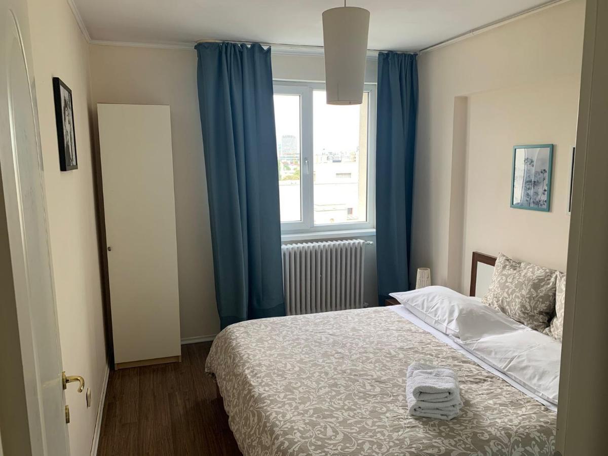 Eva Twin Apartments Bukares Bagian luar foto